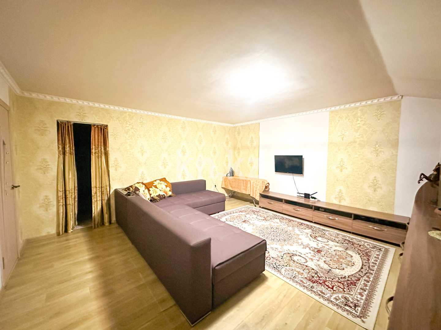 Продажа 5-комнатного дома, 195.6 м², мкр-н Калкаман-2, дом  23/1 - Продажа домов и коттеджей в Алматы фото 1 из 40