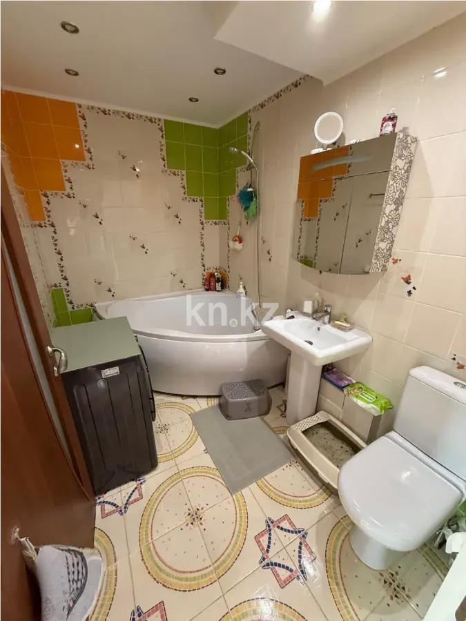 Продажа 2-комнатной квартиры, 58 м², мкр-н Алмагуль, дом  27 в Алматы - фото 4