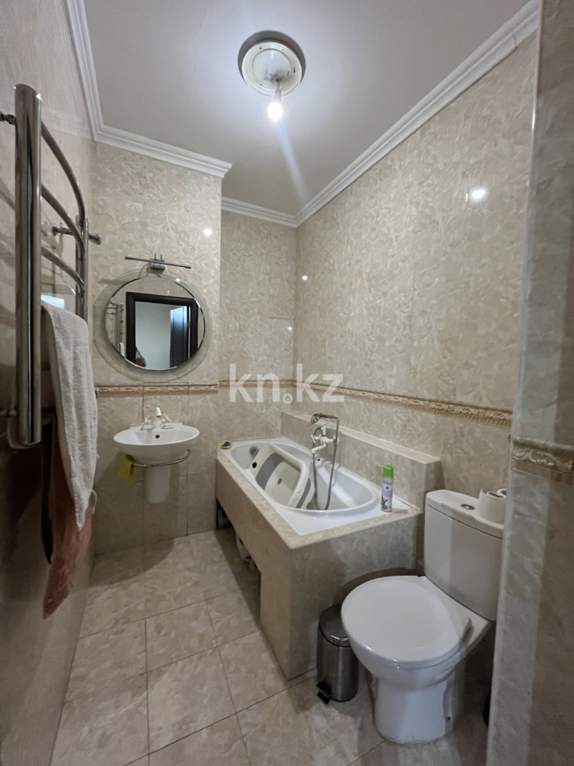 Продажа 3-комнатной квартиры, 122 м², ул. Сатпаева, дом  30а в Алматы - фото 9