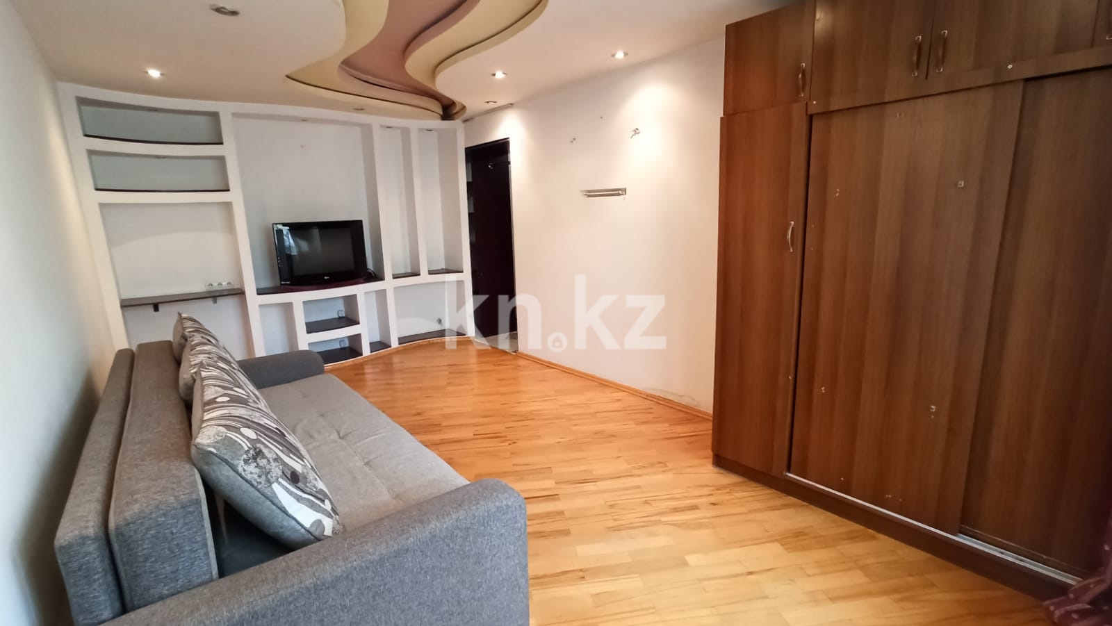 Продажа 1-комнатной квартиры, 31 м², ул. Нурмакова - Продажа квартир в Алматы фото 1 из 18