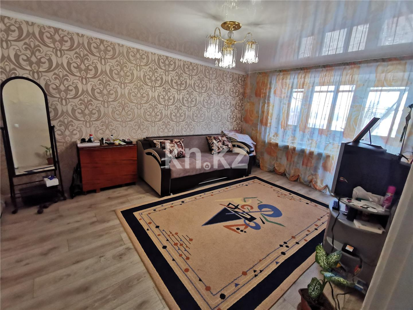 Продажа 2-комнатной квартиры, 50 м², ул. Ермекова - Продажа квартир в Караганде фото 1 из 8