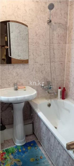 Продажа 2-комнатной квартиры, 44 м², 16 мкр., дом  47 - Продажа квартир в Караганде фото 4 из 4