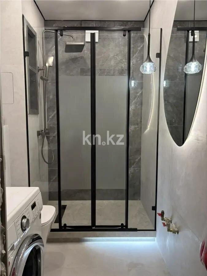 Продажа 4-комнатной квартиры, 135.7 м² в Астане