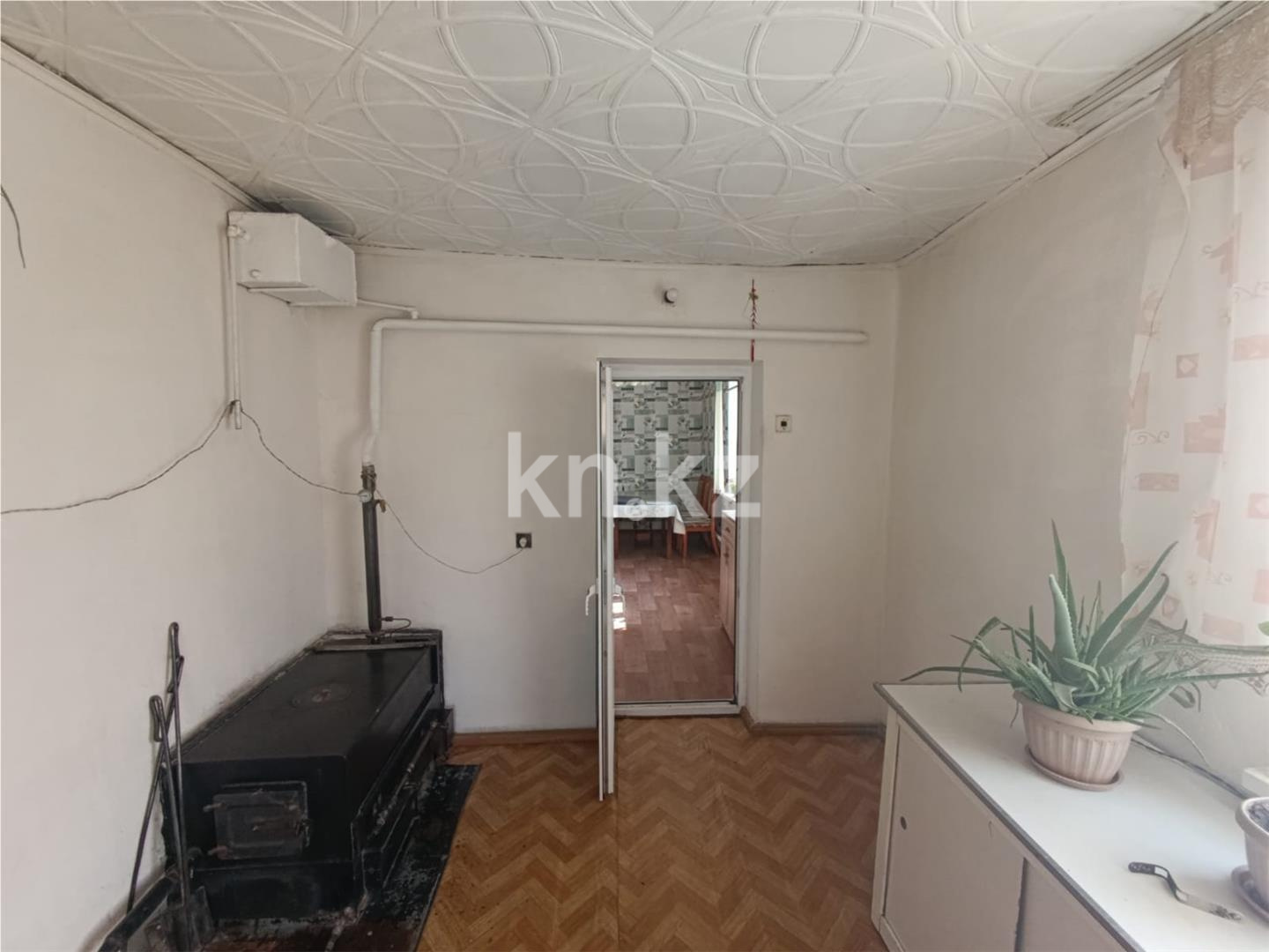 Продажа 4-комнатного дома, 80.4 м² - Продажа домов, коттеджей в Караганде - страница 4 фото 9 из 13