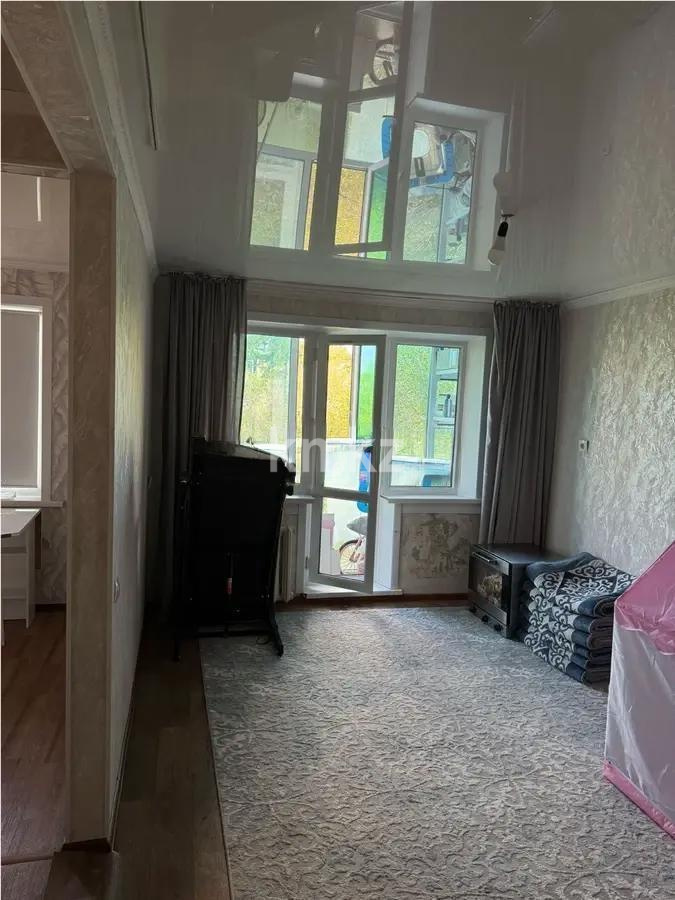Продажа 3-комнатной квартиры, 60 м², ул. Алиханова, дом  18 - Продажа  трехкомнатных квартир в Караганде без посредников фото 2 из 4
