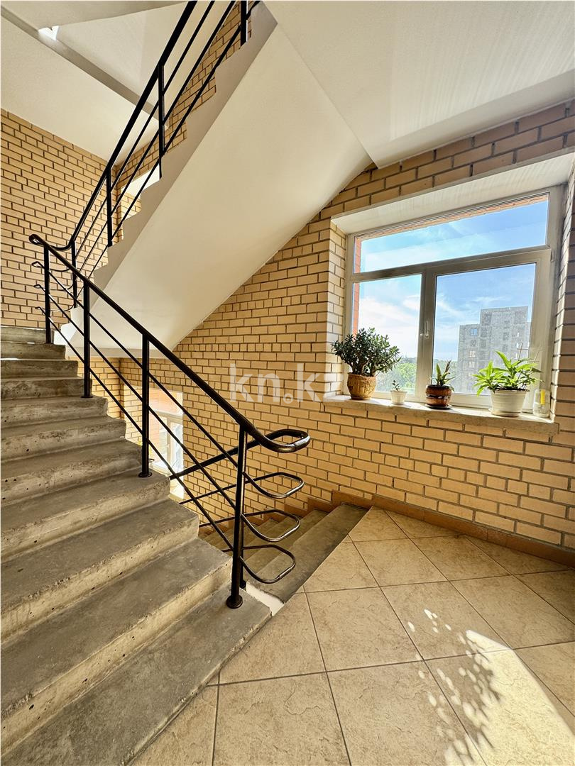 Продажа 3-комнатной квартиры, 160 м², ул. Аманжолова, дом  41 - Продажа  трехкомнатных квартир в Караганде с фото фото 45 из 52