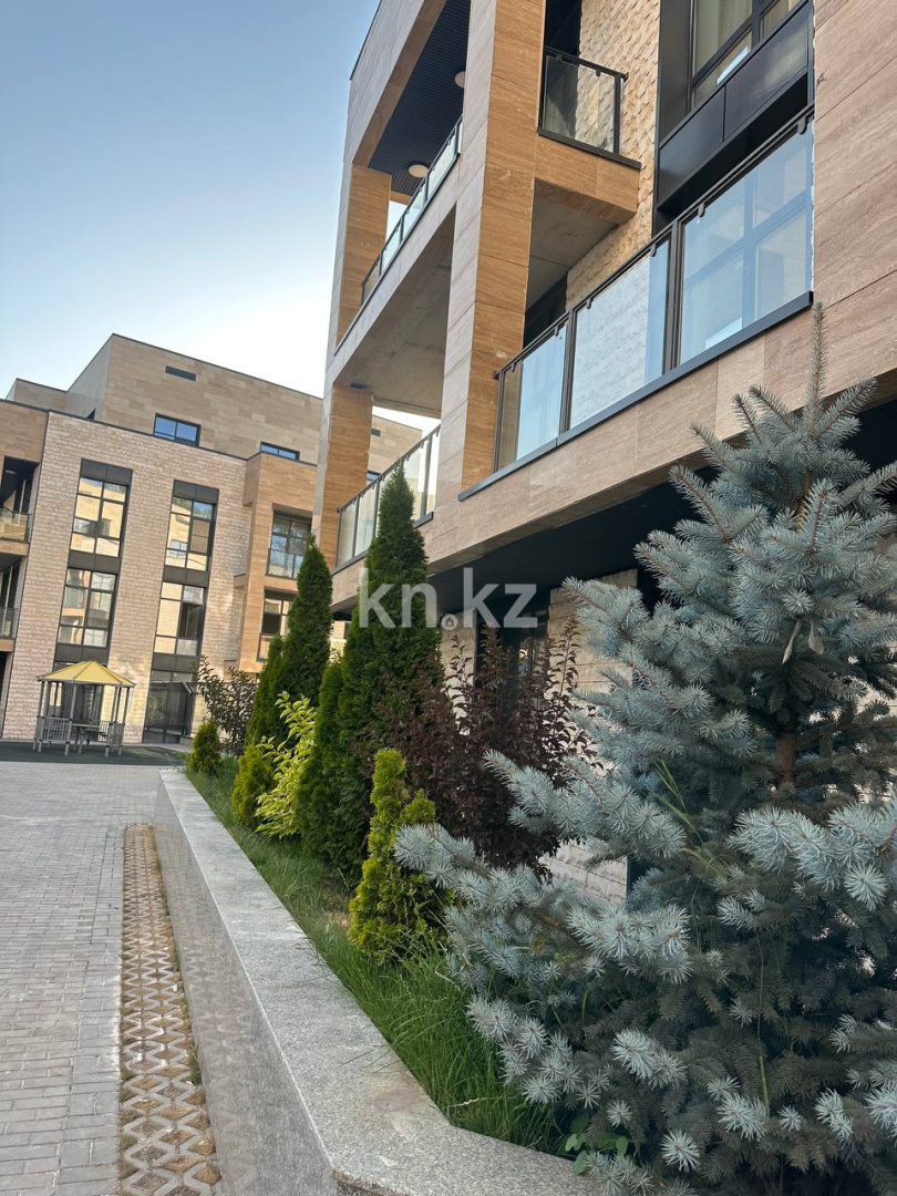 Продажа 4-комнатной квартиры, 213 м², Ерменсай, дом  36 - ул. Ушкемпирова - Продажа  четырехкомнатных квартир в новостройках Алматы с фото фото 1 из 8