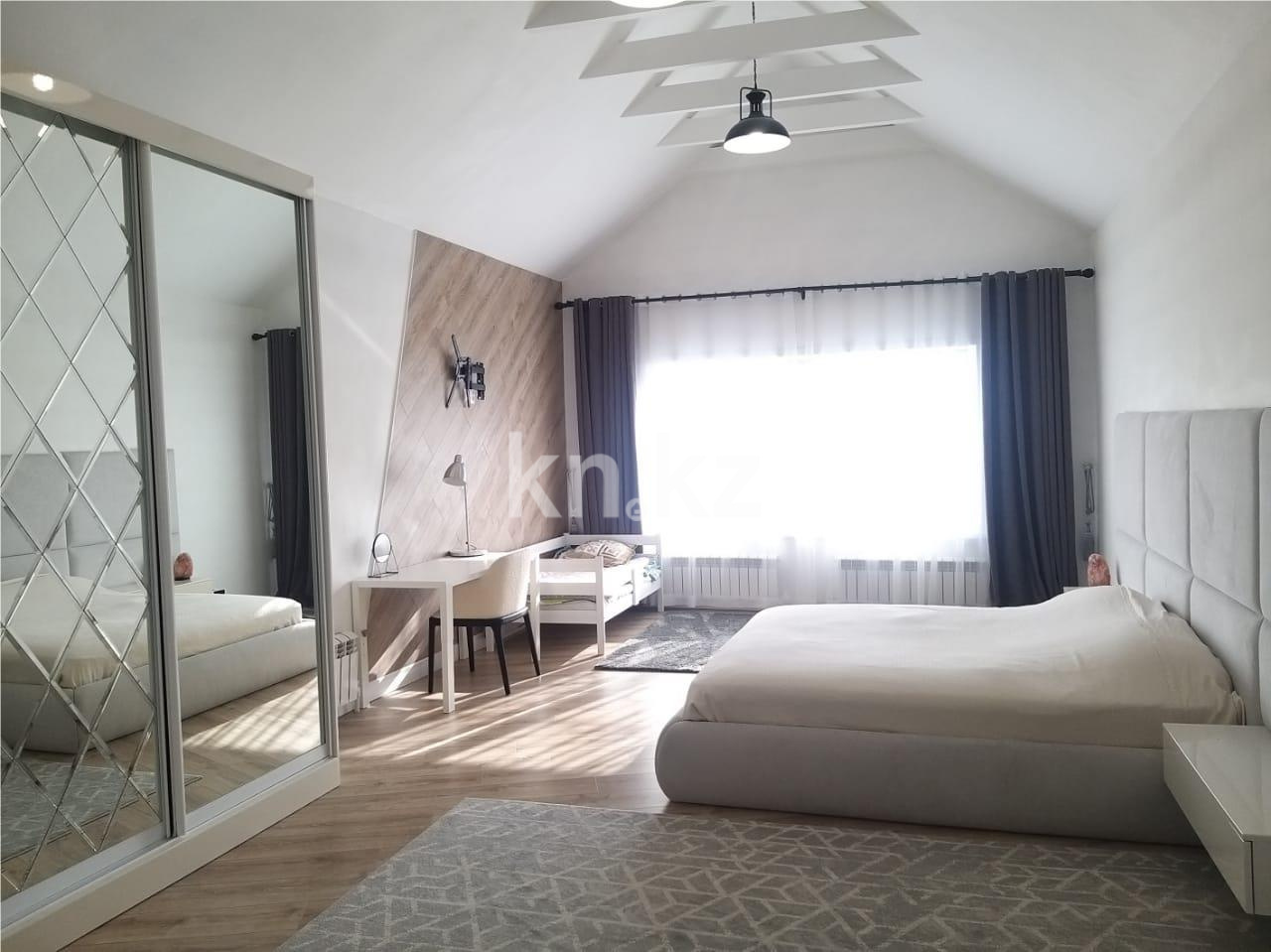 Продажа 5-комнатного дома, 520 м², ул. Муканова - Продажа домов, коттеджей в Караганде фото 11 из 51