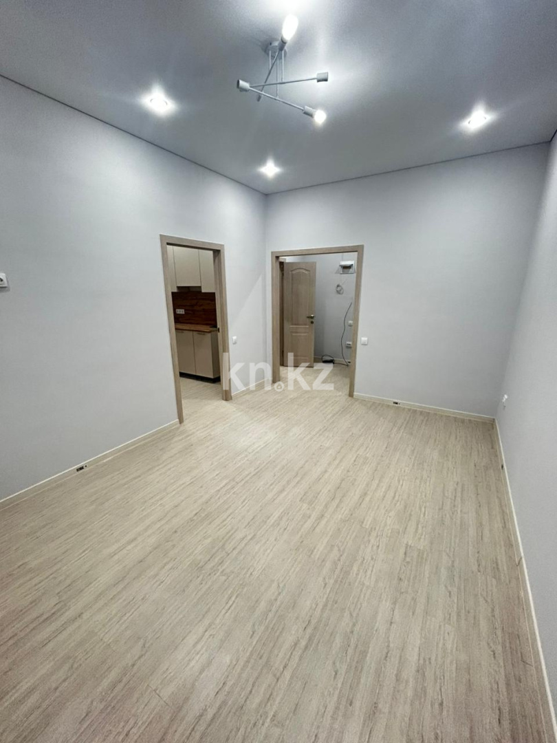 Продажа 2-комнатной квартиры, 42 м², ул. Университетская, дом  18 - Продажа квартир в Караганде с фото фото 3 из 9