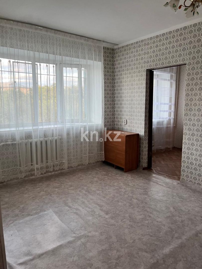 Продажа 2-комнатной квартиры, 41 м², 17 мкр., дом  43 - Продажа  двухкомнатных квартир в Караганде с фото фото 1 из 7