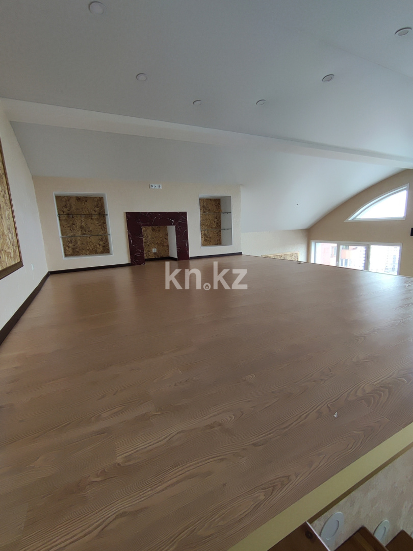 Продажа 5-комнатной квартиры, 165.5 м² в Астане - фото 9