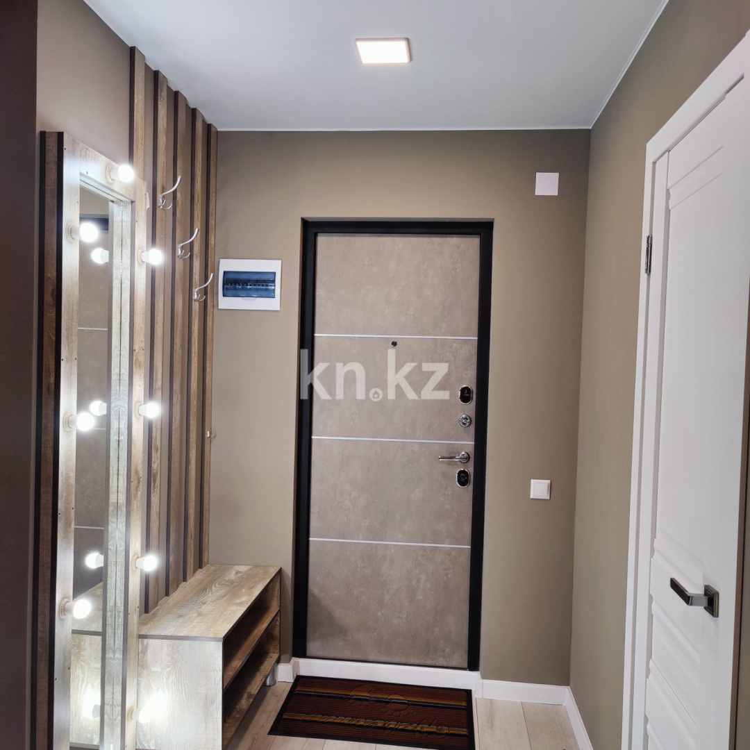 Аренда 1-комнатной квартиры посуточно, 35 м², ул. Гапеева, дом  6 - Аренда  однокомнатных квартир посуточно в Караганде фото 2 из 5