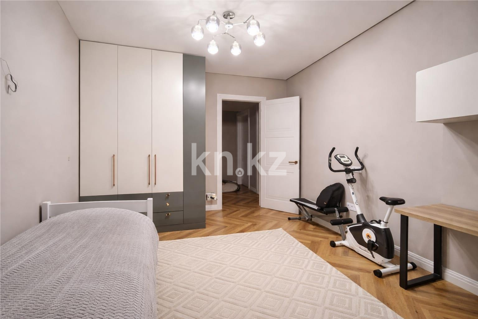 Продажа 4-комнатной квартиры, 135 м² - Продажа четырехкомнатных квартир в блочном доме в Казахстане фото 4 из 9
