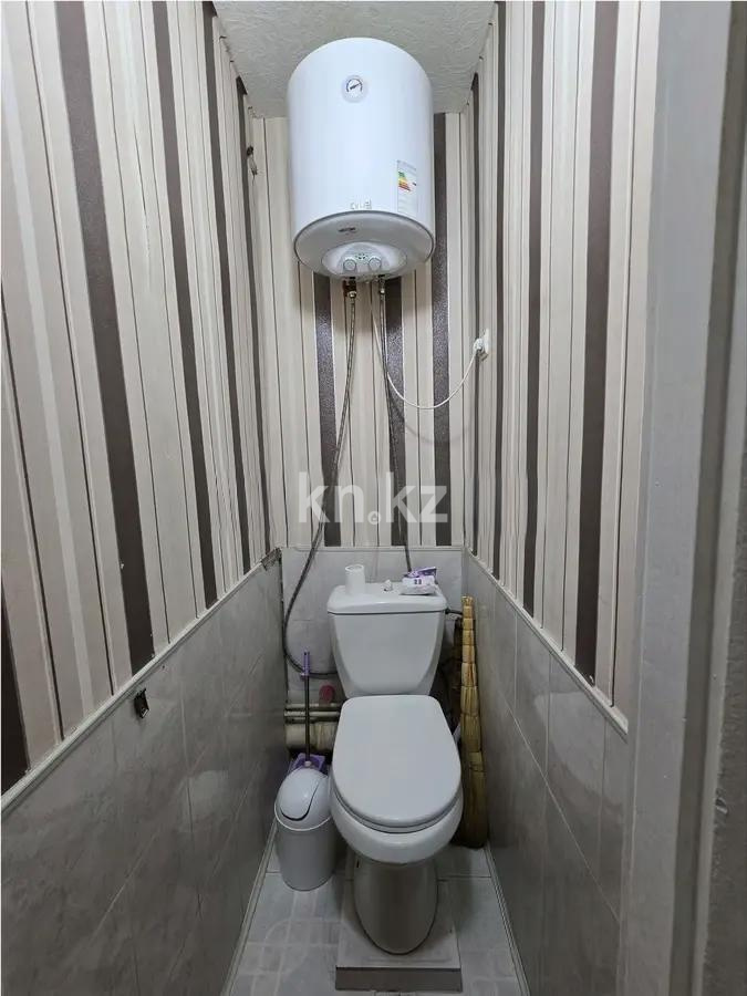 Продажа 3-комнатной квартиры, 62 м², ул. Ержанова, дом  17 в Караганде - фото 6