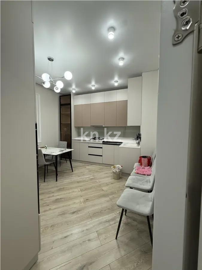 Продажа 2-комнатной квартиры, 67 м², ул. Омарова, дом  2/1 - Продажа  двухкомнатных квартир в Астане без посредников с фото фото 3 из 5