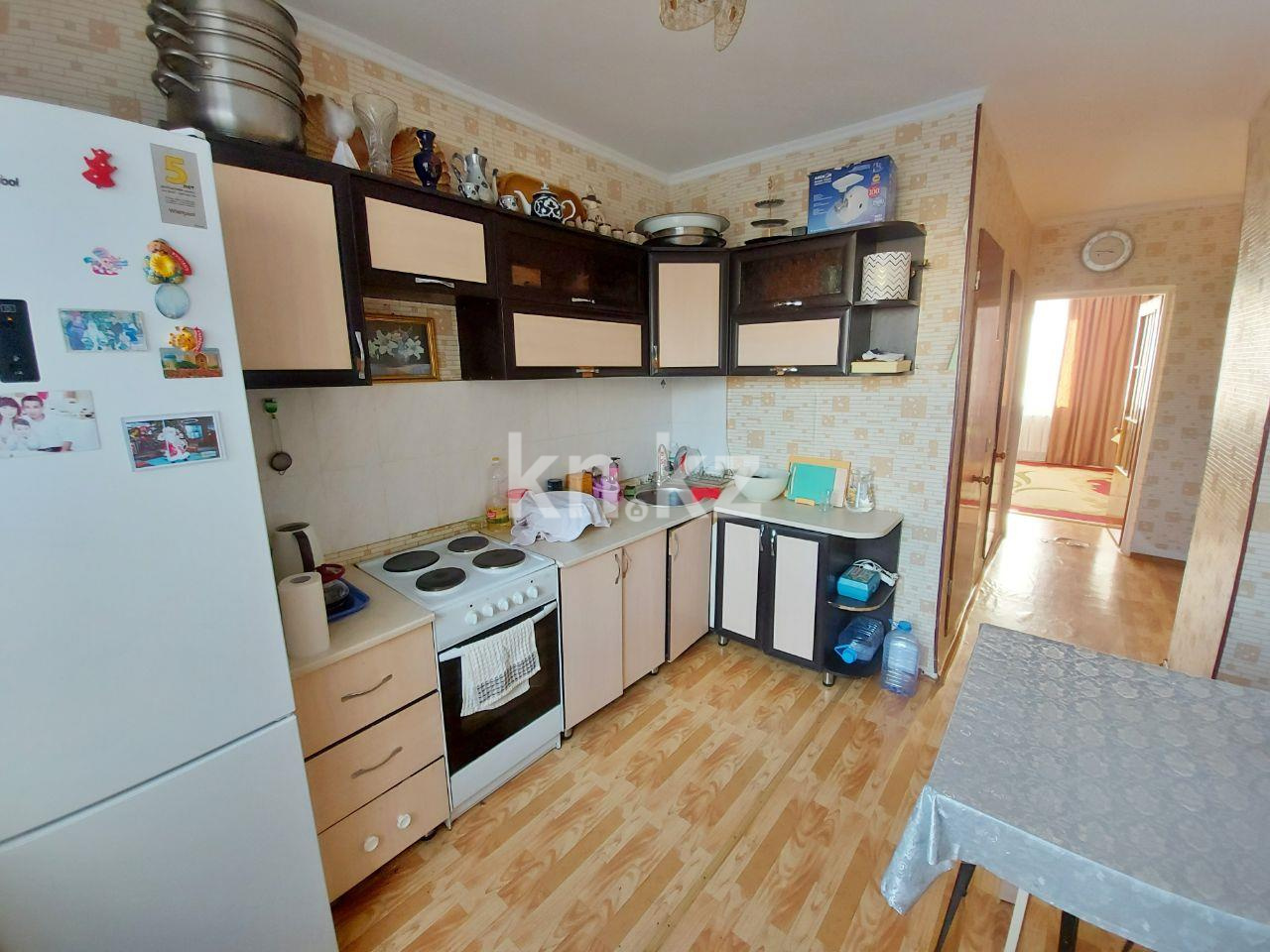 Продажа 3-комнатной квартиры, 63 м², мкр-н Голубые Пруды - Продажа квартир в Караганде фото 8 из 12