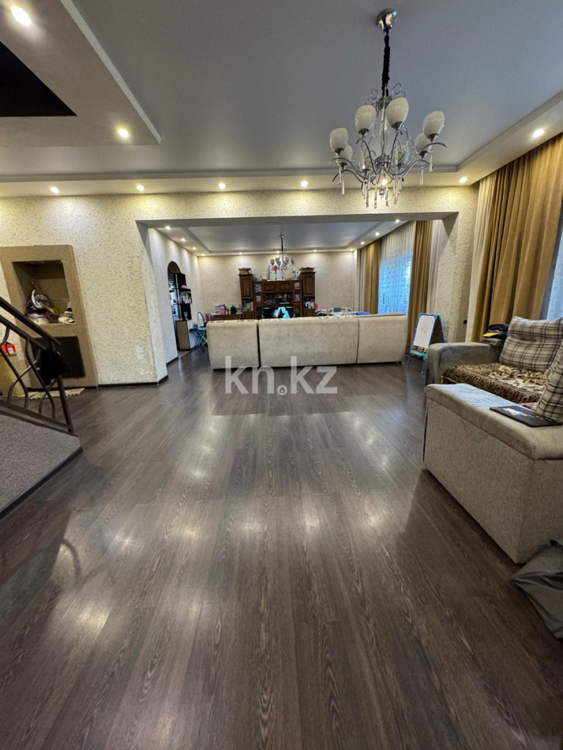 Продажа 4-комнатного дома, 220 м², мкр-н Отрадное - Продажа квартир в Темиртау фото 1 из 14