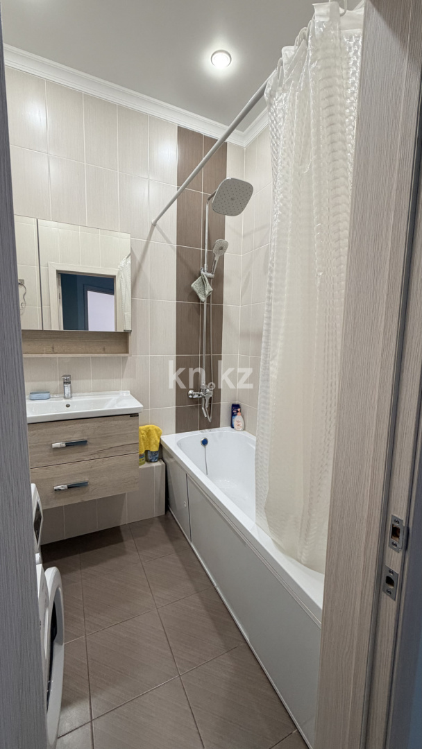 Продажа 2-комнатной квартиры, 64 м² в Караганде - фото 16