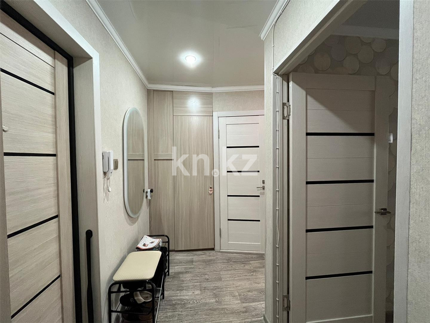 Продажа 2-комнатной квартиры, 43 м², ул. Муканова - Продажа  двухкомнатных квартир в Караганде фото 7 из 19