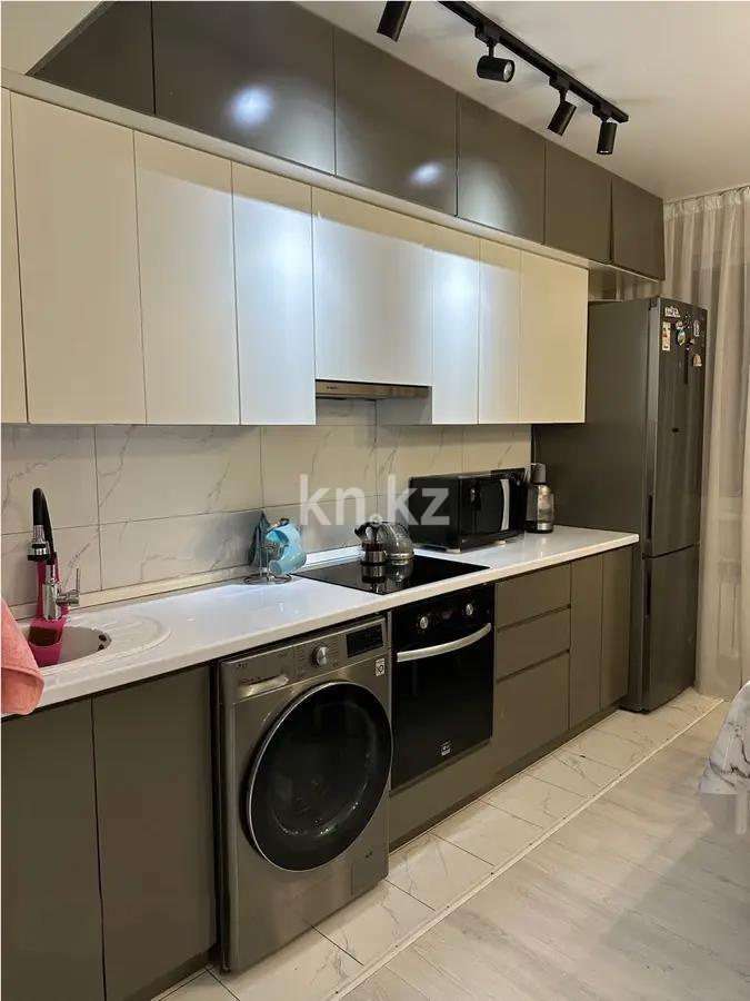 Продажа 3-комнатной квартиры, 60 м², ул. Кабдолова, дом  14 в Алматы - фото 4