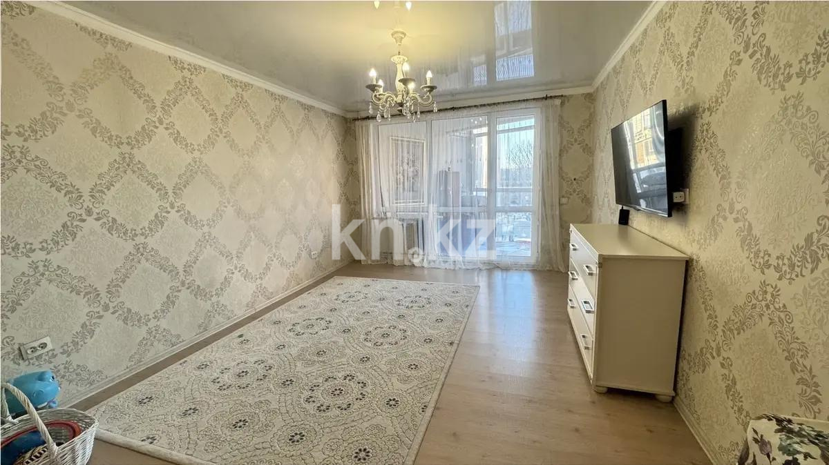 Продажа 3-комнатной квартиры, 63 м² - Продажа квартир в Караганде в Михайловке фото 1 из 6