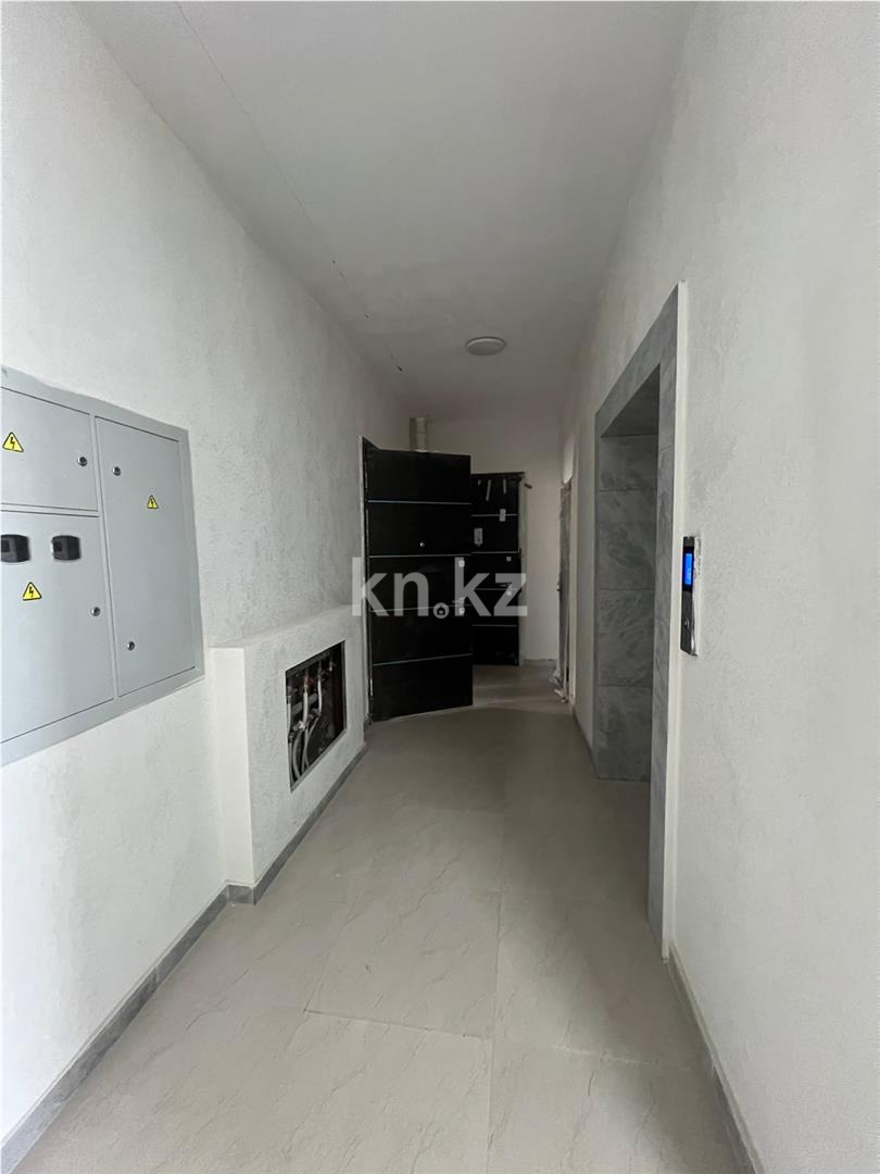 Продажа 2-комнатной квартиры, 64 м², 137 учетный квартал, дом  787 в Караганде - фото 6