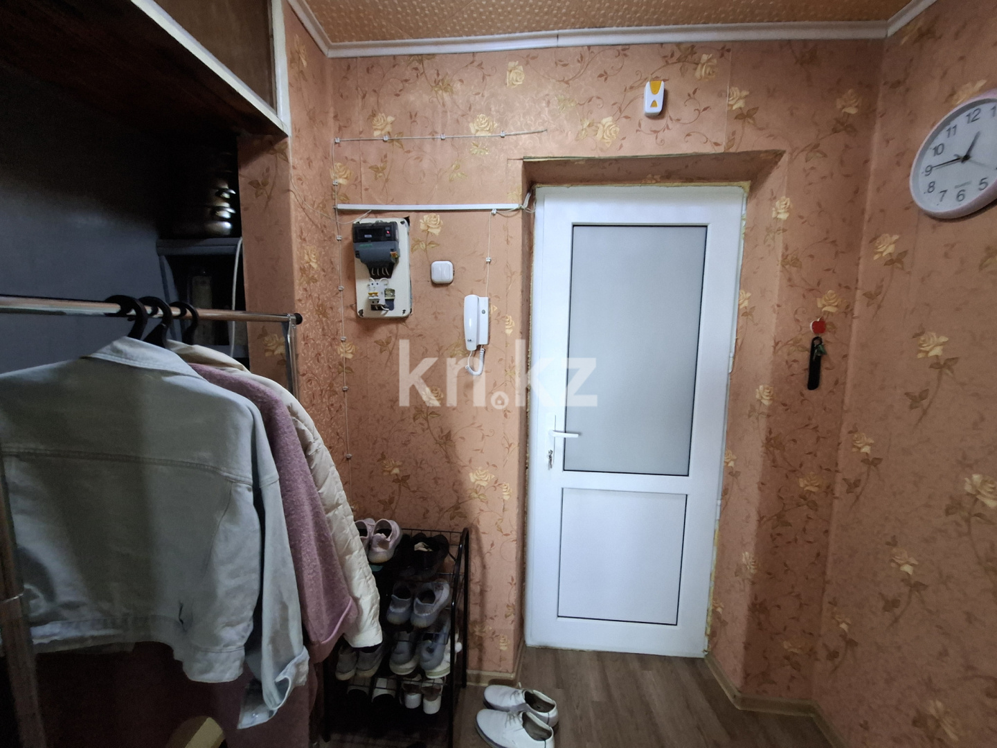 Продажа 3-комнатной квартиры, 42.9 м², мкр-н 21, дом  7 в Караганде - фото 4
