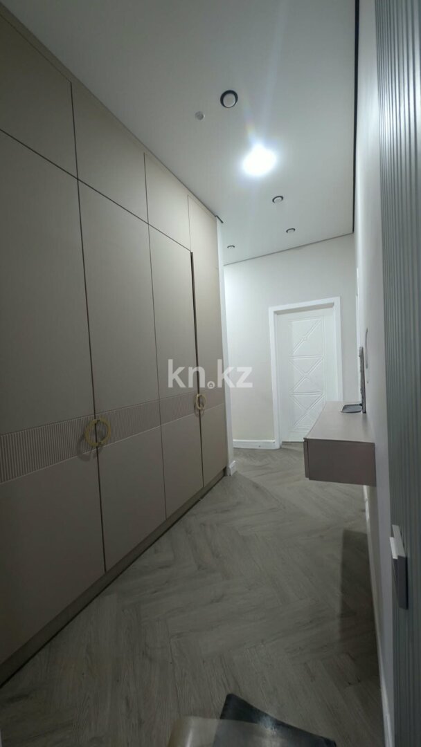 Продажа 3-комнатной квартиры, 99.7 м² в Уральске - фото 33