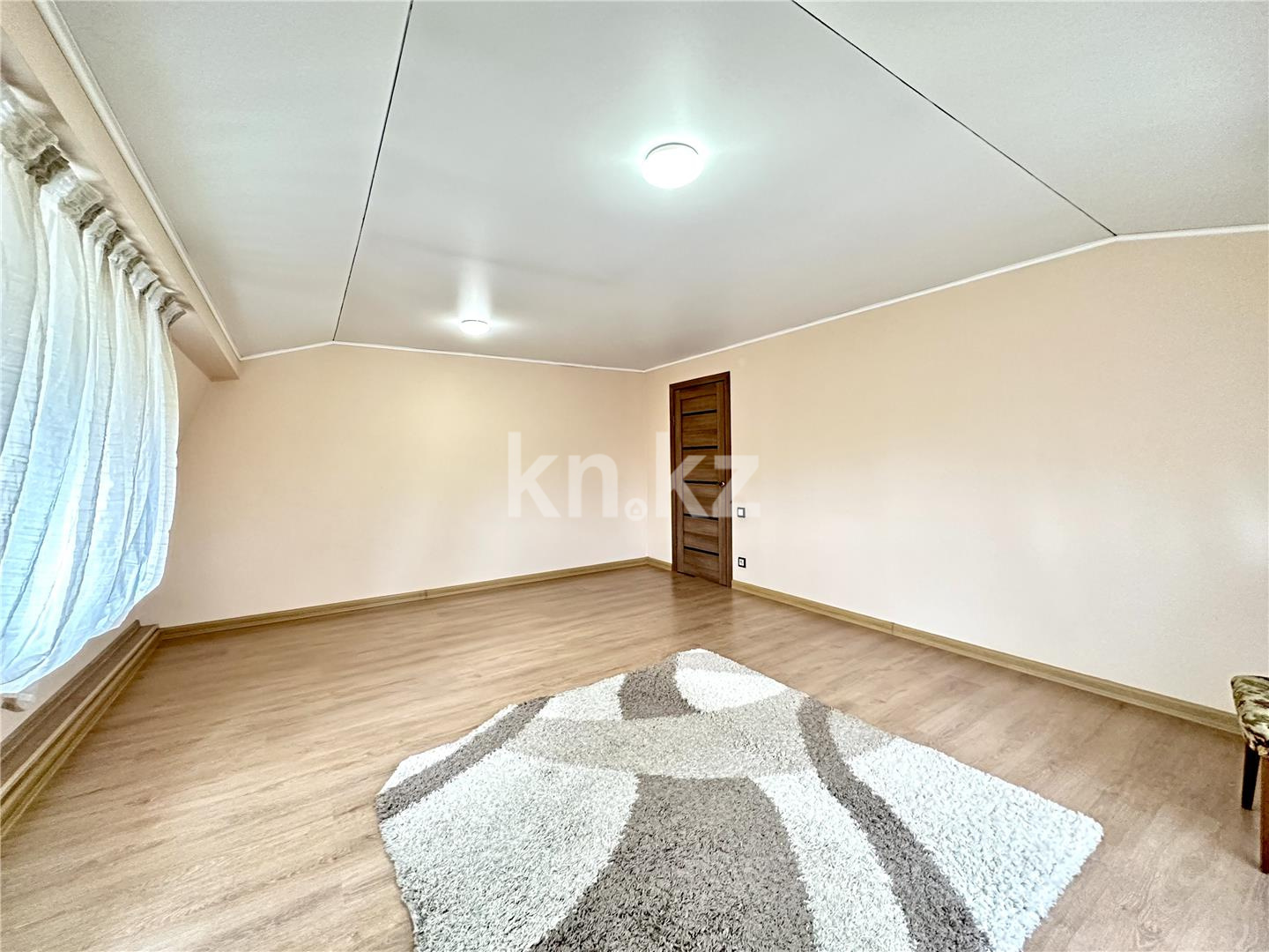 Продажа 6-комнатного дома, 400.7 м², ул. Жанибекова - Продажа домов, коттеджей в Караганде фото 24 из 52