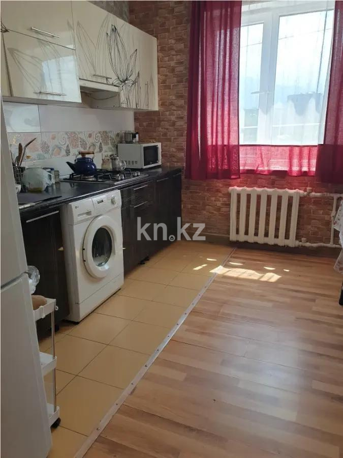 Продажа 1-комнатной квартиры, 40 м², ул. Толе би, дом  110 - Продажа  однокомнатных квартир в Алматы с фото фото 2 из 3