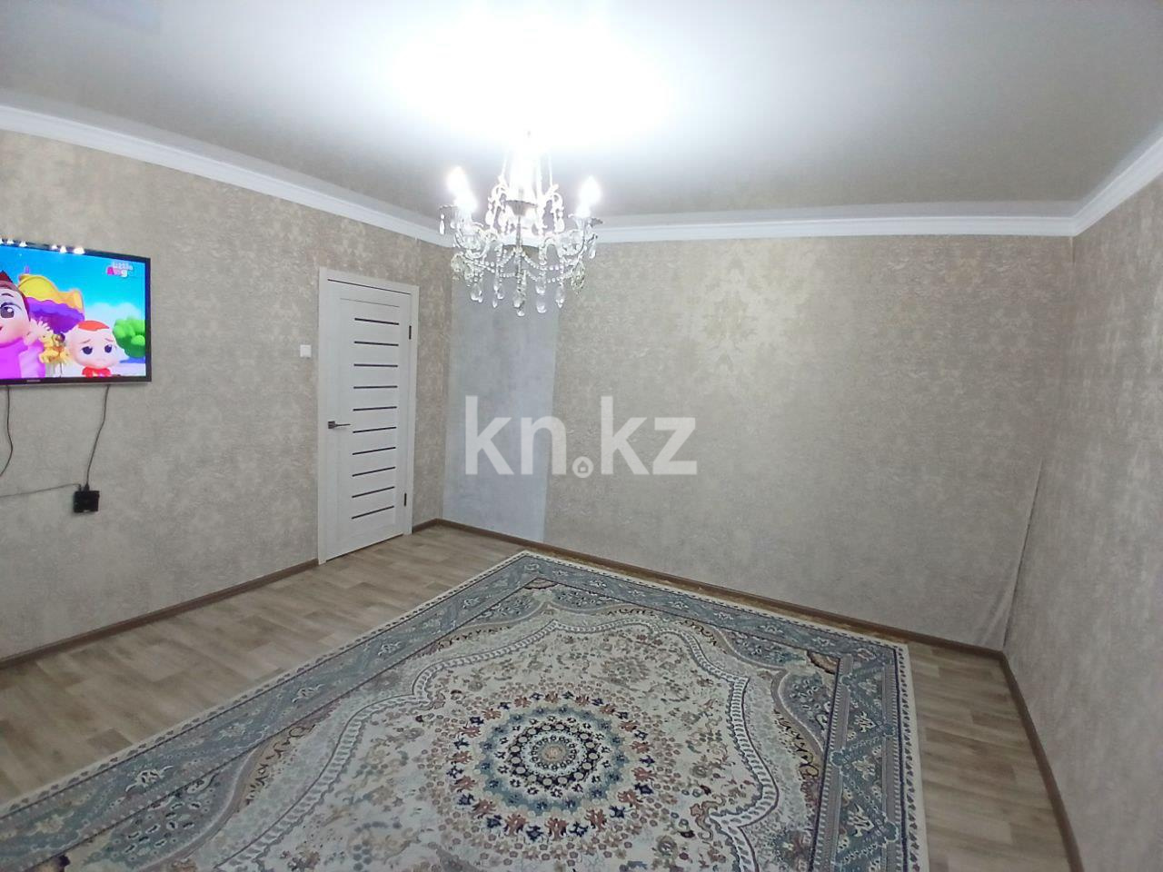 Продажа 3-комнатной квартиры, 64 м², мкр-н Гульдер-1 - Продажа квартир в Караганде фото 2 из 14