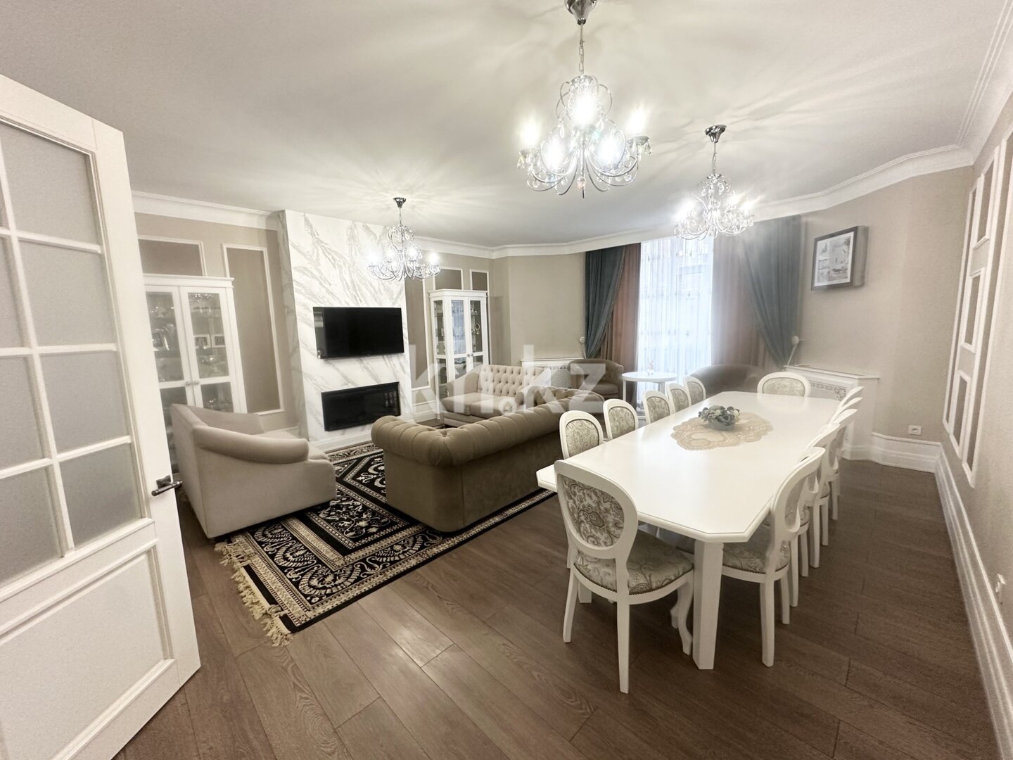 Продажа 4-комнатной квартиры, 165 м² в Караганде