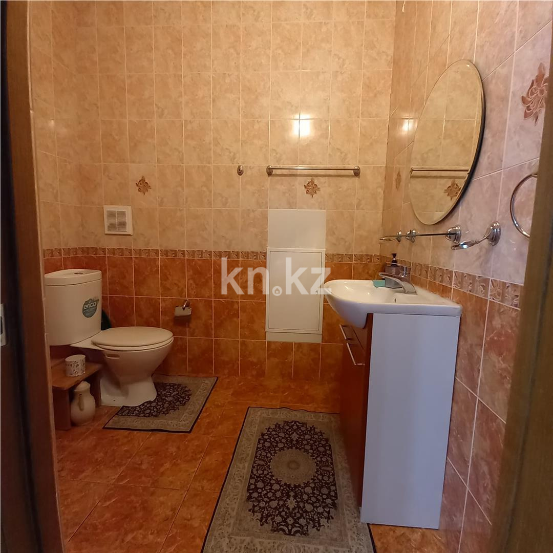 Продажа 3-комнатной квартиры, 120 м², ул. Иманова в Астане - фото 10