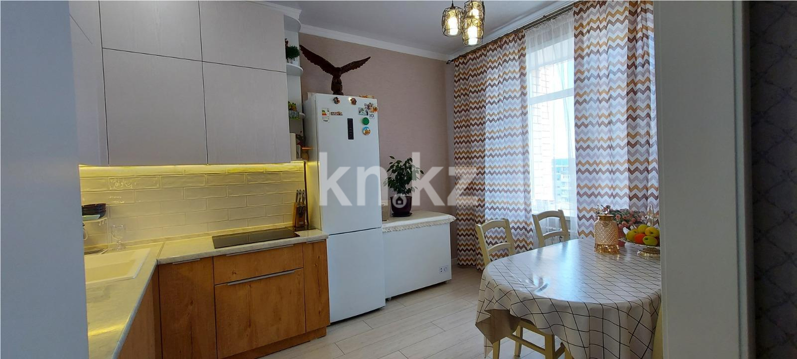Продажа 3-комнатной квартиры, 92 м², пр. Шахтеров в Караганде - фото 6