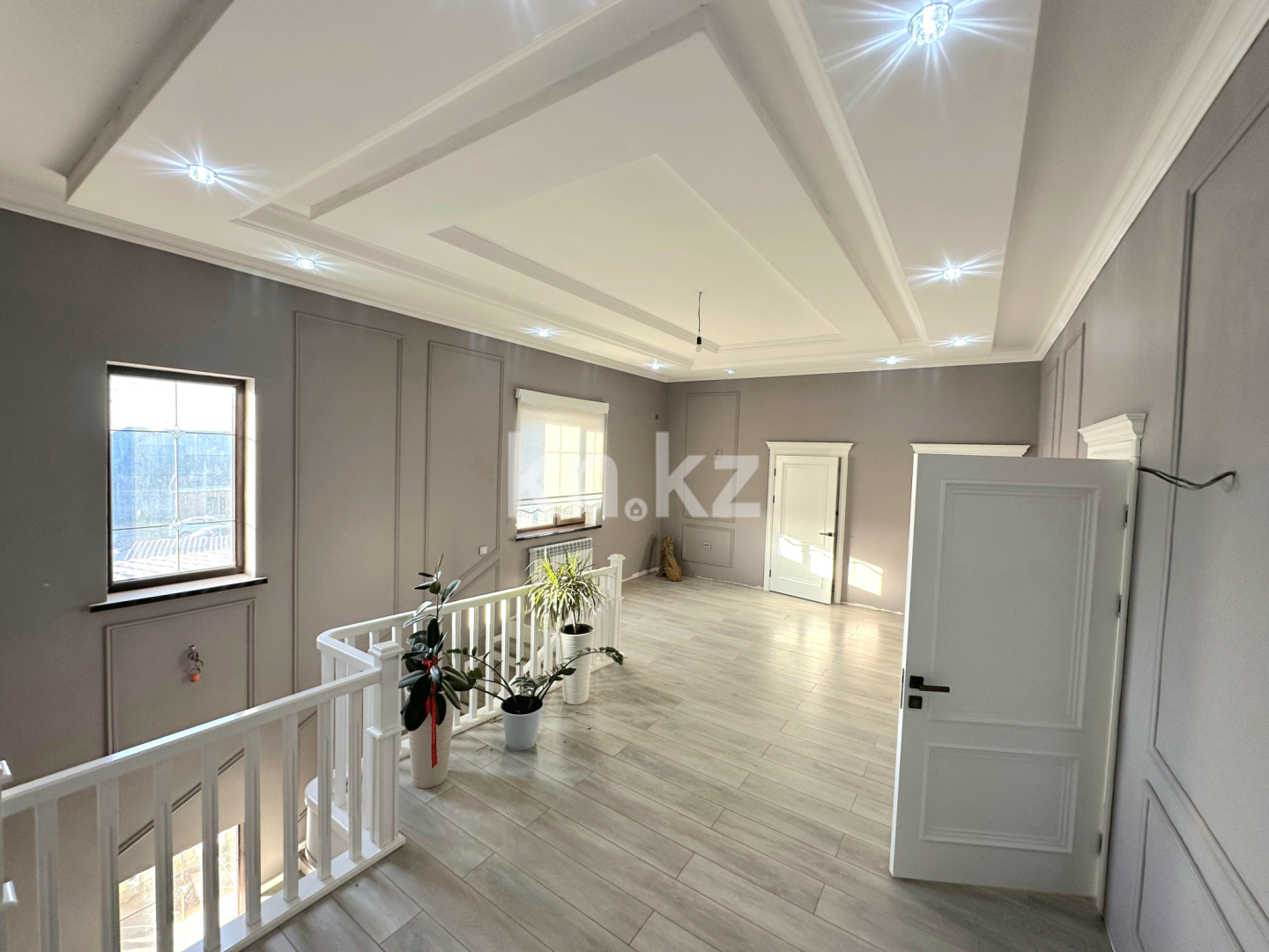 Продажа 9-комнатного дома, 375 м², Кызылжар, дом  8 - Продажа квартир в Шымкенте фото 8 из 33