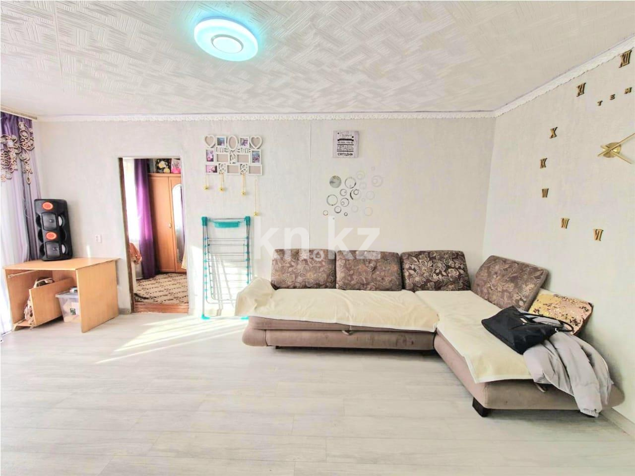 Продажа 2-комнатной квартиры, 42 м², мкр-н 16 - Продажа квартир в Караганде фото 3 из 12