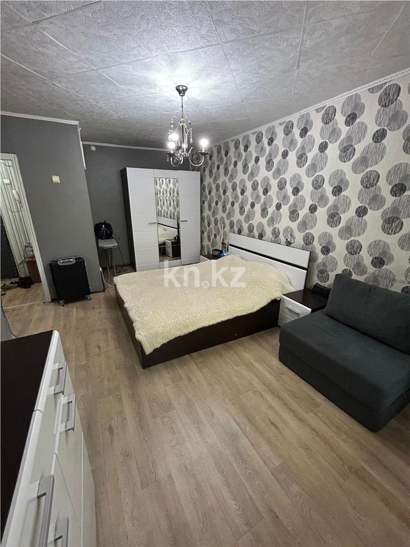 Продажа 1-комнатной квартиры, 30 м², пр. Назарбаева, дом  59 - Продажа квартир в Караганде фото 1 из 8