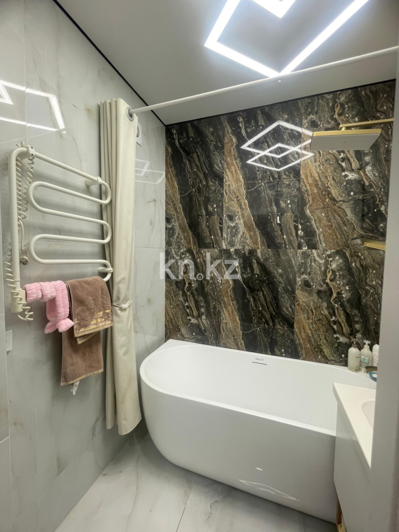 Продажа 3-комнатной квартиры, 90 м² в Астане - фото 35