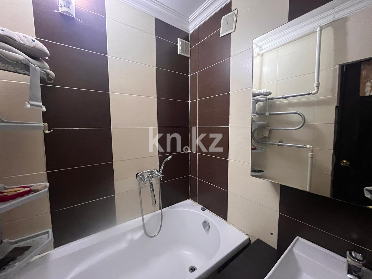 Продажа 3-комнатной квартиры, 61.1 м², ул. Гапеева, дом  7 в Караганде - фото 13