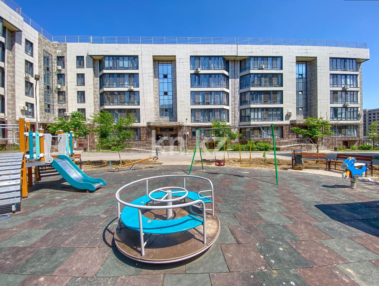 Продажа 2-комнатной квартиры, 88.7 м², мкр-н Думан-2, дом  16 в Алматы - фото 13