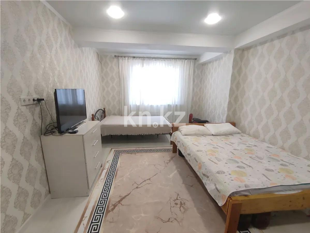 Продажа 1-комнатной квартиры, 49.6 м², ул. Халиуллина, дом  196/1 - Продажа квартир в Алматы фото 1 из 4