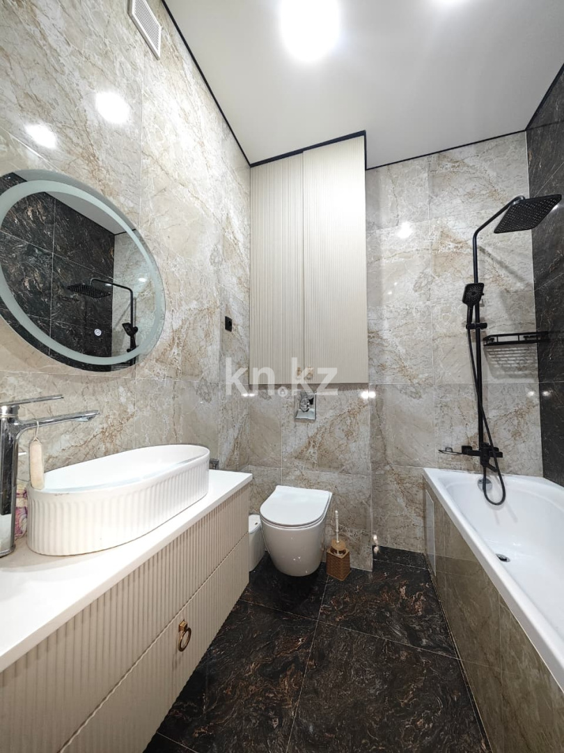 Продажа 3-комнатной квартиры, 74 м², ул. Букетова, дом  3/5 - Продажа квартир в Караганде фото 14 из 19