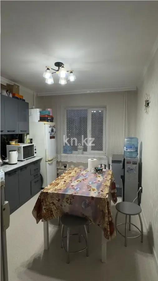 Продажа 3-комнатной квартиры, 68.4 м², пр. Абая, дом  50 в Астане - фото 2