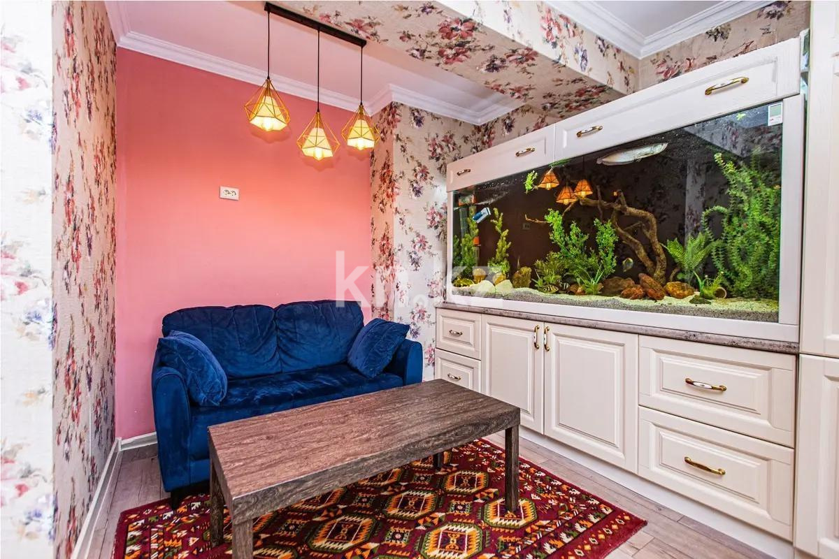 Продажа 3-комнатной квартиры, 72.2 м², ул. Макатаева, дом  5а в Алматы