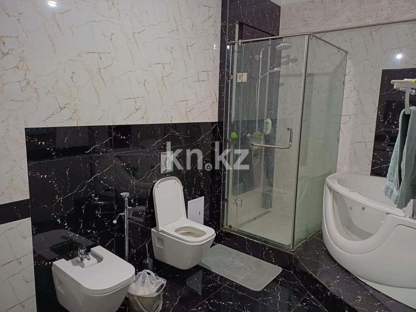 Продажа 5-комнатной квартиры, 270 м², ул. Бокейхана, дом  14 - Продажа  пятикомнатных квартир в новостройках Астаны фото 13 из 25