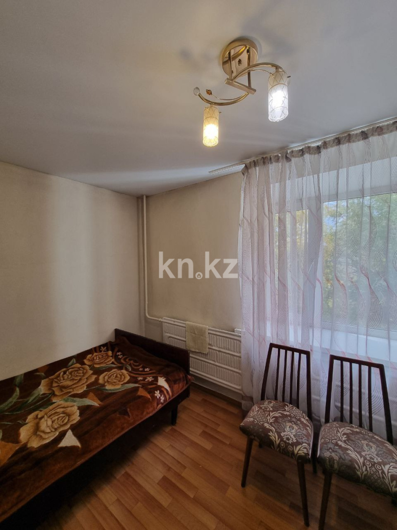 Продажа 3-комнатной квартиры, 50 м², ул. Аманжолова, дом  21 - Продажа квартир в Караганде фото 14 из 15