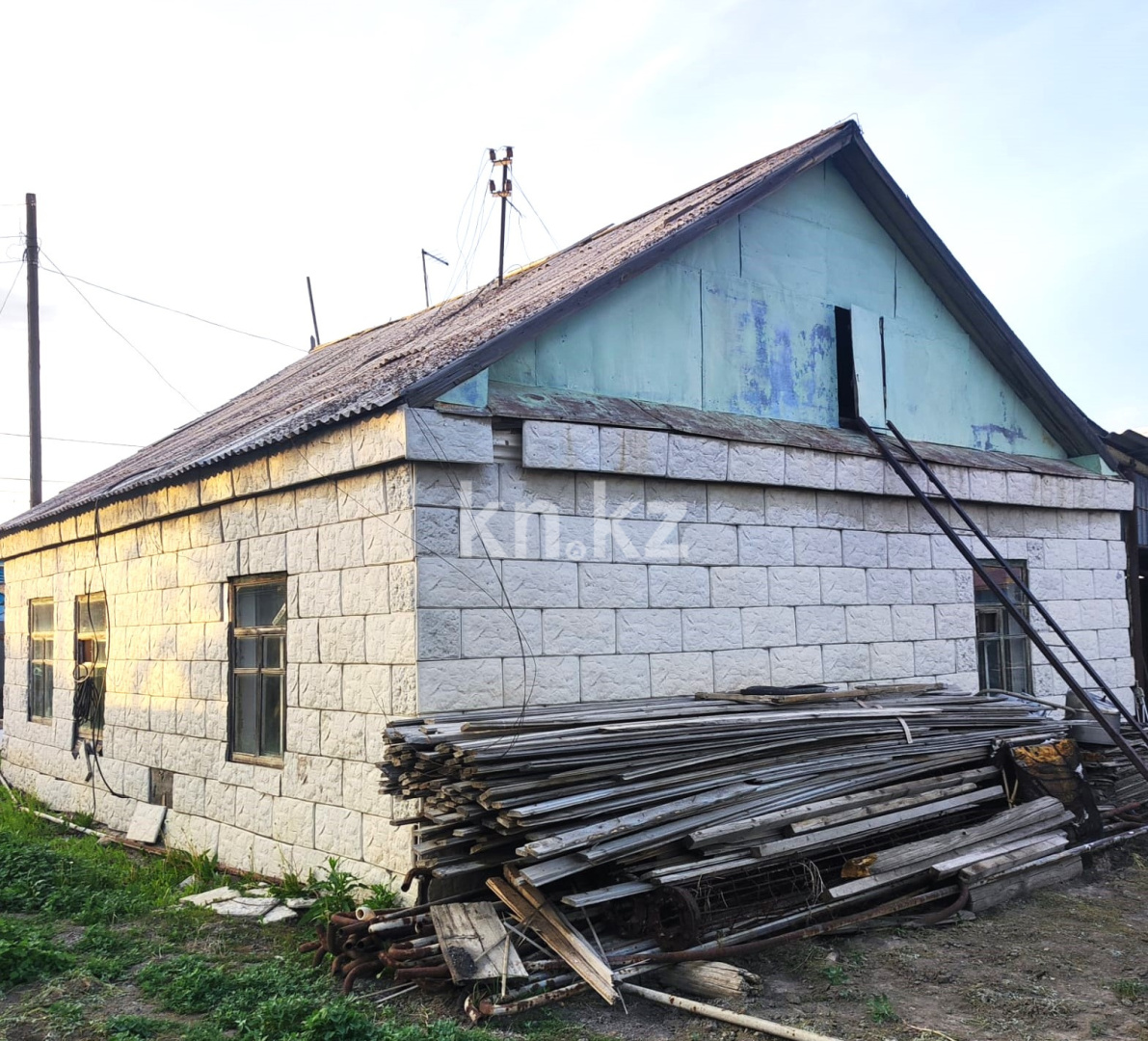 Продажа 3-комнатного дома, 60 м², ул. Коммунальная - Продажа домов, коттеджей в Абае фото 1 из 9