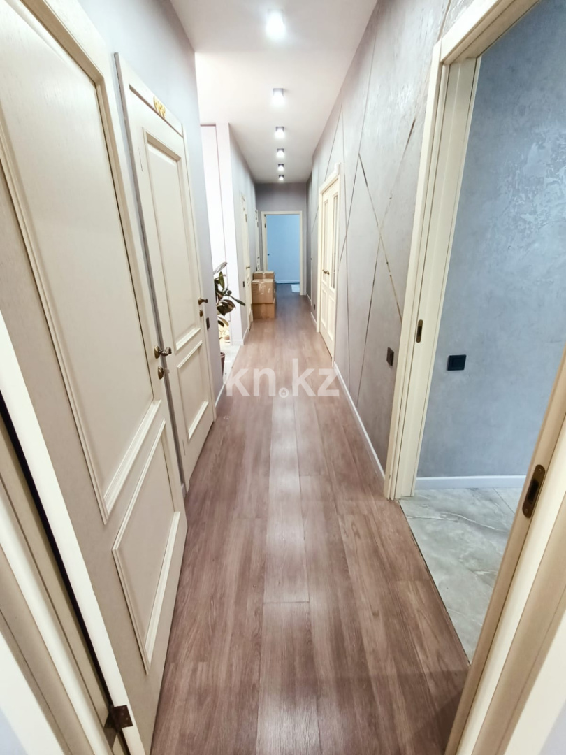Продажа 4-комнатной квартиры, 129.4 м², ул. Кенесары хана - Продажа и аренда недвижимости в Алматы фото 24 из 40