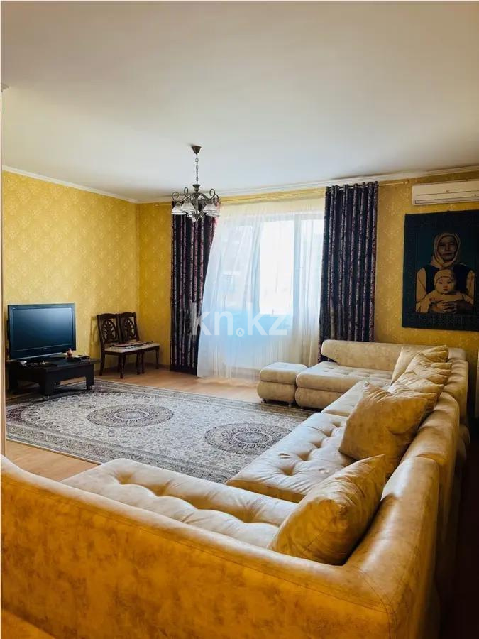 Продажа 3-комнатной квартиры, 124 м², пр. Кошкарбаева, дом  26/1 - Продажа квартир в Казахстане фото 1 из 4