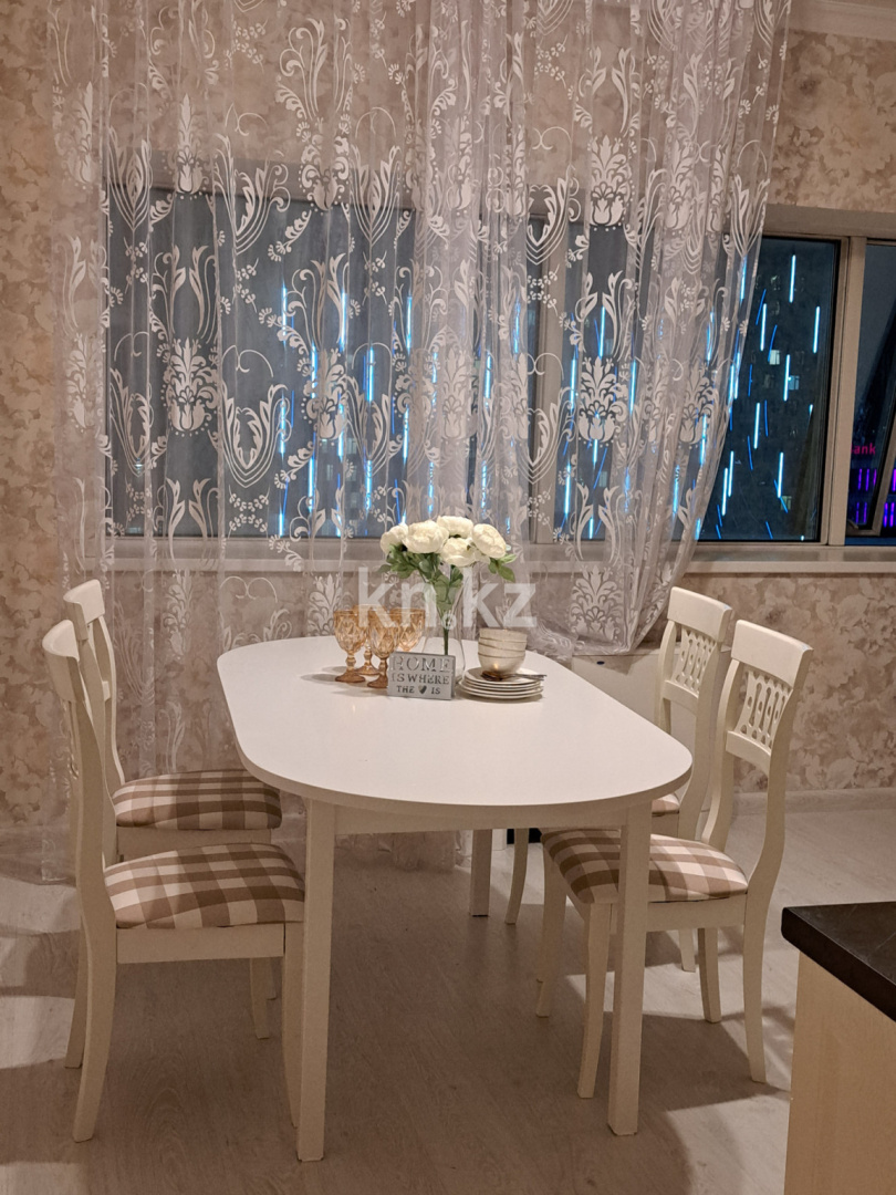 Аренда 2-комнатной квартиры посуточно, 86 м², ул. Достык, дом  5 - ул. Сауран - Аренда квартир посуточно в Астане без посредников фото 5 из 22